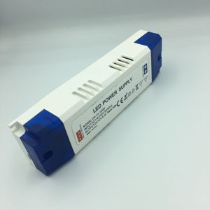Alimentation LED 100W <span class=keywords><strong>12V</strong></span> à sortie unique, alimentation à découpage LED, alimentation extérieure IP20, boîtier en plastique CS-12-100W - Product Image 1