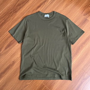 Camiseta de Algodón Peinado con Doble Costura, Cuello Redondo, Estilo Urbano Básico, Manga Corta, Unisex para Hombre y Mujer - Product Image 5