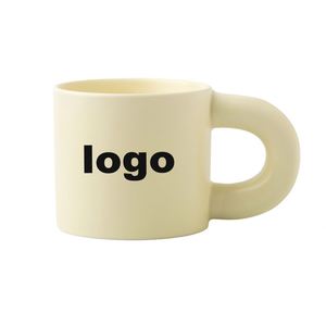 Mug à café en céramique à poignée épaisse avec logo imprimé, vente en gros, tasse à thé en porcelaine mignonne Pangpang, personnalisable pour cadeau promotionnel - Product Image 1
