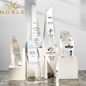 Trofeo de cristal personalizado para estudiantes, recuerdos de graduación, trofeo de <span class=keywords><strong>obelisco</strong></span> de cristal transparente - Product Image 2