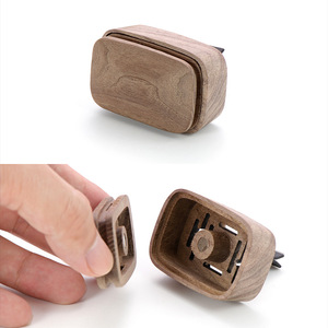<b>Car</b> Air Freshener Perfume <b>Clip</b> Vent Wooden Magnetic Closure With Logo Customization For <b>Car</b> Aromatherapy - Product Image 4