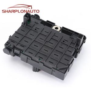 Pièces automobiles Boîte à fusibles 9657608780 pour Citroën C3 C5 C8 Peugeot 206 307 406 807 Ensemble de boîte à fusibles - Product Image 5