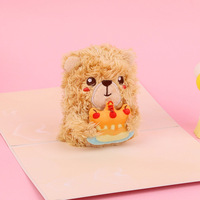 Nouvelle conception de carte de vœux en papier faite à la main, carte de vœux 3D pop-up avec ours en peluche pour anniversaire