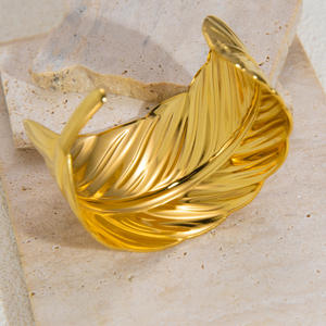 Leaf Shaped Gold Plated Stainless Steel <b>Bracelet</b> <b>Adjustable</b> For Women Jewelry - Product Image 4