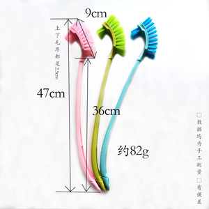 แปรงขัดห้องน้ำพลาสติกสีชมพูและสีฟ้าพร้อมที่โกยขยะ 2 in 1 อุปกรณ์ทำความสะอาดสำหรับห้องน้ำ - Product Image 4
