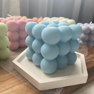 <span class=keywords><strong>Velas</strong></span> Aromáticas Cuadradas con Aroma a Cubo de Rubik al por Mayor, Vela Aromática en Forma de Corazón con Burbujas, Sin Humo, en Colores Estéticos para Decoración de Habitaciones - Product Image 5