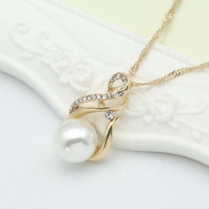 Set di Gioielli in Acciaio Inossidabile alla Moda con <span class=keywords><strong>Collana</strong></span> <span class=keywords><strong>e</strong></span> <span class=keywords><strong>Orecchini</strong></span> per Donna - Product Image 5