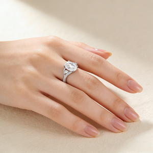 Anillo de Compromiso con Diamante de Corte Ovalado, Plata 925 con Baño de Rodio, Engaste de Garras, Joyería Fina Clásica para Mujer - Product Image 4