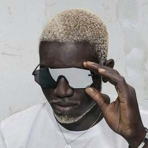 Lunettes de soleil classiques tendance 2019 pour femmes et hommes, verres miroir, lunettes de soleil surdimensionnées sans monture - Product Image 2