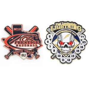 Vente en gros de badges de revers en métal personnalisés avec design de dessin animé, badges de club sportif de baseball personnalisés, épingles de revers en métal émaillées pour le baseball - Product Image 1