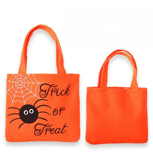 Décorations d'Halloween en gros : Sacs à bonbons en tissu non tissé en forme de citrouille, Sacs de déguisement fantôme pour Halloween - Product Image 2