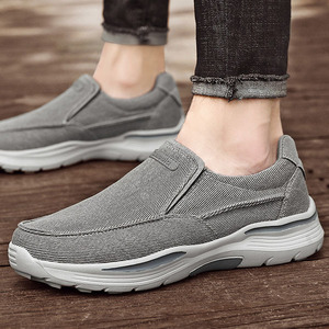 รองเท้าผู้ชายสำหรับฤดูใบไม้ผลิ/ฤดูร้อน รองเท้าผ้าใบแบบสวม ระบายอากาศได้ดี รองเท้าลำลองและรองเท้ากีฬาสำหรับผู้ชาย รองเท้าผ้าใบแฟชั่น - Product Image 4