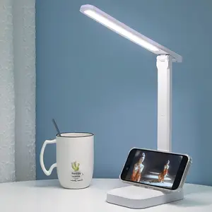 Vendita calda stile moderno design semplice lampada da tavolo da lettura comodino decorativo in plastica protezione degli occhi lampada da scrivania