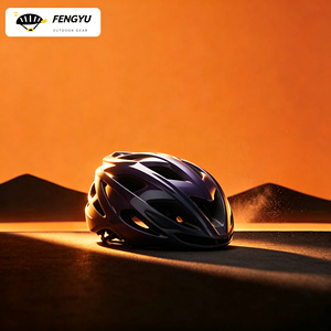 Casco da Bicicletta Professionale di Alta Qualità, Impermeabile, Leggero e Ventilato per Campeggio e Ciclismo su Strada, Unisex - Product Image 1
