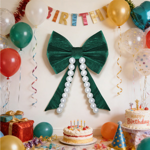 Decoraciones Elegantes y de Lujo para Bodas, Fiestas y Cumpleaños - Lazo Gigante de Terciopelo con Cadena de Perlas - Product Image 6