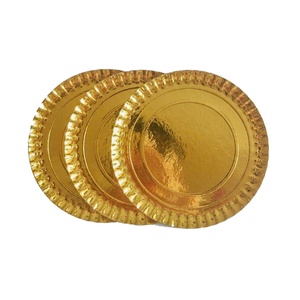 Plato Desechable de Papel Dorado con Patrón en Relieve para Aperitivos, Dulces, Hamburguesas y Galletas - Product Image 1