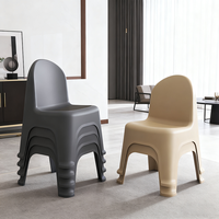 Chaise d'enfant moderne en plastique portable avec dossier ergonomique pour la maison, la chambre et le salon