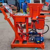 Machine de fabrication de blocs de terre, boue imbriquée au ghana