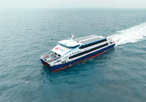 Chantier naval, construction de grands navires professionnels, <span class=keywords><strong>ferry</strong></span> hybride à grande vitesse en fibre de carbone durable, bateau de tourisme sur mesure - Product Image 3