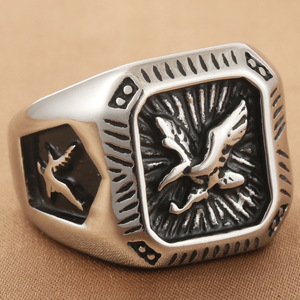 Bague pour homme en acier inoxydable, motif aigle, ton argenté et doré, style rétro punk, design animalier, bijou cadeau 280721 - Product Image 1