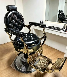 Fauteuil de Barbier Luxe 2025 Style Rétro Sobre en Cuir Rouge, Inclinable et Pivotant, pour Salon de Coiffure - Product Image 1