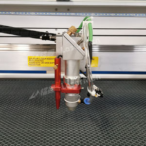 Máquina de Corte y Grabado Láser de CO2 Económica Pequeña LM-9060-1 de 180w para Cortar y Grabar Acrílico, Madera, MDF y Contrachapado - Product Image 4