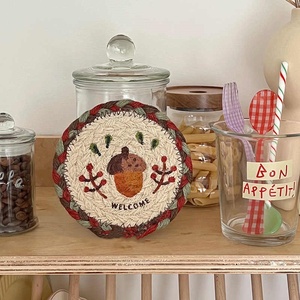 Vente en gros 12 cm INS petit rond clair lin ficelle tressée isolation maison mignon napperon sous-verres pour <span class=keywords><strong>thé</strong></span> et café tapis et tampons - Product Image 3
