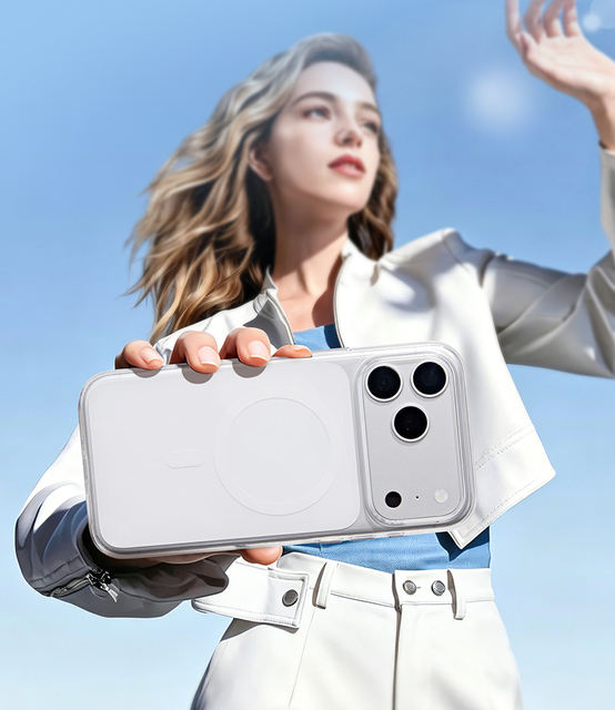 Wholesale High Transparency Magnetic Phone Case for 17 Pro Max PC+TPU Material Wireless Charging Compatible Shockproof