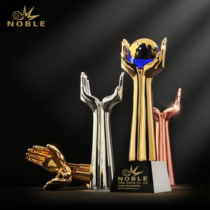 โนเบิลที่กำหนดเองสลักเรซินมือรางวัลรางวัลรางวัลลูกโลกคริสตัลสีฟ้ารางวัลสหกรณ์ - Product Image 2
