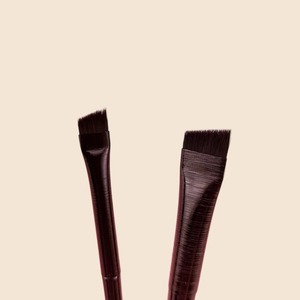 Precio profesional ultrafino negro Delgado mango de madera en ángulo cabeza plana delineador de ojos ceja pincel de maquillaje vegano de larga duración - Product Image 1