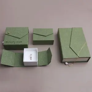 Factory Direct eco friendly paper velvet jewelry set box in solid grass green