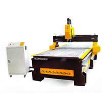 Machine de découpe CNC 1325, machine de nesting CNC pour le bois avec table à vide, broche 6kW pour le traitement des portes d'armoires, du MDF et du contreplaqué