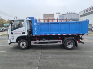 Camion benne basculante léger 4x2, mini-dumper pour travaux d'entretien routier - Product Image 6