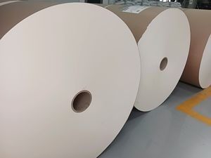 กระดาษเคลือบพลาสติก PE คุณภาพสูง เกรดอาหาร แบบชั้นเดียวหรือสองชั้น สำหรับถ้วยชาและผลิตภัณฑ์กระดาษแข็งอื่นๆ - Product Image 4