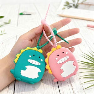 Porte-monnaie en gros à motifs de dessins animés, porte-clés, pendentifs mignons, décorations suspendues pour sacs d'école, rangement pour écouteurs et petits cadeaux - Product Image 1