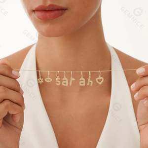 Pendentifs alphabet plaqués or Gemnel, lettres A à Z avec symboles, style minimaliste, pour collier unisexe, usage quotidien. - Product Image 4