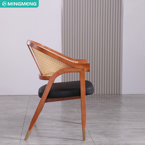 ชุดร้านอาหารเชิงพาณิชย์พร้อมเก้าอี้ไม้เนื้อแข็งหนังแท้บูธเฟอร์นิเจอร์ไม้คุณสมบัติที่อ่อนนุ่มสำหรับร้านกาแฟรับประทานอาหาร - Product Image 2