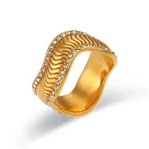 Cincin jari wanita, perhiasan rantai berbentuk zirkon stainless steel 18 karat berlapis emas cincin gelombang