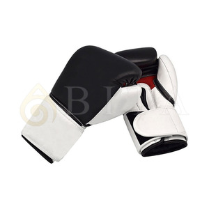Guantes de Boxeo de Diseño Completo con Protección para los Dedos a un Precio Accesible, Estilo Moderno, Nueva Llegada, Guantes de Boxeo para Hombres y Mujeres - Product Image 3