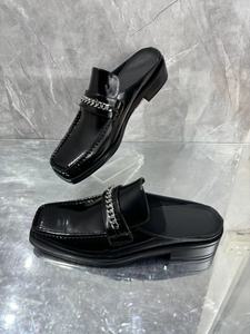 Mules de Cuero Charol Negro con Cadena para Hombre, Sin Talón, Estilo Casual y de Moda, Novedad 2026 - Product Image 6