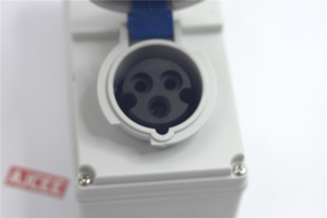 Ổ Cắm Điện AJCEE 32A 3pin 250V IP67 Ổ Cắm Có Khóa Liên Động Với CE - Product Image 5