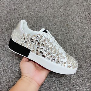 Chaussures rouges personnalisées de créateur de haute qualité pour hommes chaussures décontractées à la mode chaussures de luxe hip hop - Product Image 1