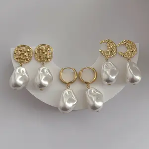 Glass Showcase Fashion Jewelry Shop Display Big Ball Shell Pearls Earing 2022 New Arrivals Earrings