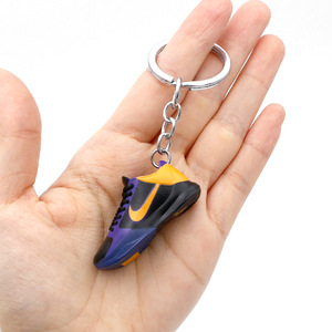 Porte-clés pendentif chaussure <span class=keywords><strong>Kobe</strong></span> 5 Series OEM/ODM, boîte mystère tendance, cadeaux et souvenirs pour étudiants - Product Image 4