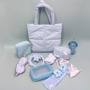 10 pouces étanche PU sac cosmétique bleu 18 pouces coton matelassé sac de maquillage lettre imprimé plage sacs de voyage ensembles pour les femmes - Product Image 1