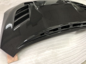 ฝากระโปรงคาร์บอนไฟเบอร์สีดำแบบ VR-STYLE ใหม่ พร้อมชุดติดตั้งแบบ Bolt-On และน็อต สำหรับเปลี่ยนใส่กับ WRX & STI ปี 2015-2021 - Product Image 6