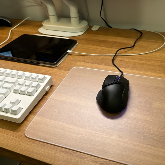 Micro-Etched Non-Slip Base High Precision Frosted Glass Mouse Pad for Competitive Gaming