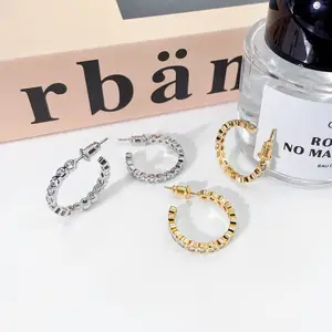 Brincos clássicos de 20mm com moldura de argola banhada a ouro e prata para mulheres