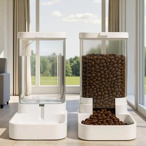 Distributeur d'eau et de nourriture pour animaux de compagnie Gravity - Design solide et portable, construction en plastique, réservoir d'eau de 3,8 L, capacité de nourriture de 2,1 kg, sans électricité - Product Image 1