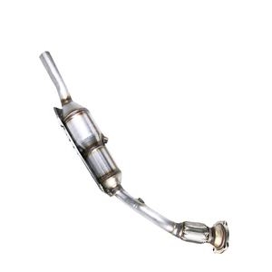 Convertisseur catalytique à trois voies de <span class=keywords><strong>catalyseur</strong></span> en céramique Euro <span class=keywords><strong>4</strong></span> à haut rendement pour VW <span class=keywords><strong>Golf</strong></span> 1.8T - Product Image 1